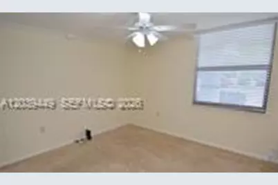 3630 Whitehall Dr #104, West Palm Beach, FL 33401 - Photo 12