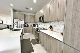7243 NW 103rd Path, Doral, FL 33178 - Photo 18