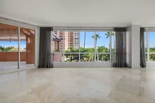 10 Edgewater Dr, Coral Gables, FL 33133 - Photo 4