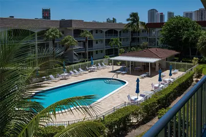 541 Blue Heron Dr #308, Hallandale Beach, FL 33009 - Photo 22