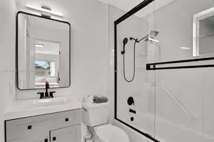 1220 NE 8th St, Pompano Beach, FL 33060 - Photo 12