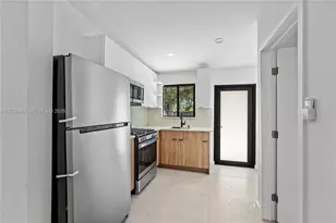 3040 NW 93rd St, Miami, FL 33147 - Photo 12