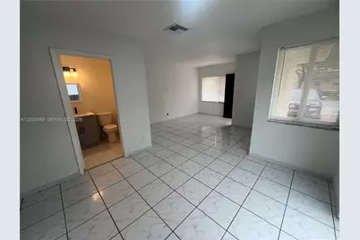 28 E 20th St #1, Hialeah, FL 33010 - Photo 10