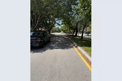 227 SW 26th Rd #Rear, Miami, FL 33129 - Photo 24