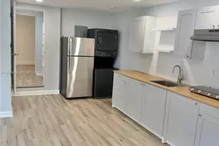 227 SW 26th Rd, Miami, FL 33129 - Photo 4