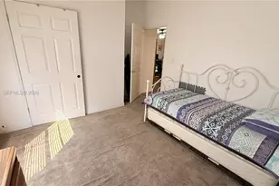 8631 SW 18th Pl, Davie, FL 33324 - Photo 18