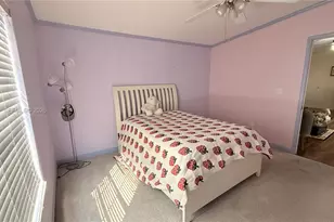 8631 SW 18th Pl, Davie, FL 33324 - Photo 16