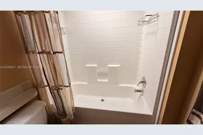 8631 SW 18th Pl, Davie, FL 33324 - Photo 20
