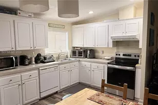 8631 SW 18th Pl, Davie, FL 33324 - Photo 10