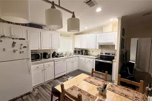 8631 SW 18th Pl, Davie, FL 33324 - Photo 8