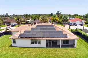 12922 SW 221 St, Miami, FL 33170 - Photo 14
