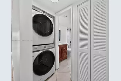 11358 Taft St #11358, Pembroke Pines, FL 33026 - Photo 6