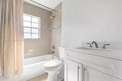 10544 SW 182nd St, Miami, FL 33157 - Photo 8