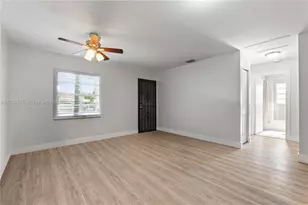 10544 SW 182nd St, Miami, FL 33157 - Photo 4