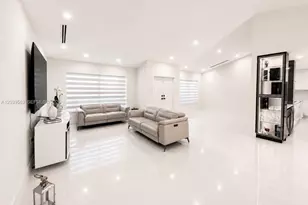 15690 SW 153rd Ct, Miami, FL 33187 - Photo 10