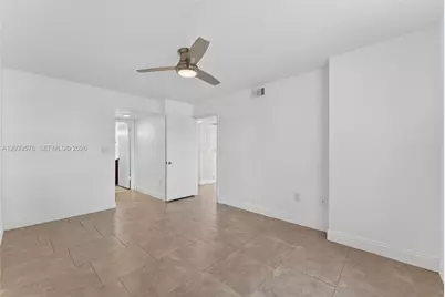 2841 N Oakland Forest Dr #110, Oakland Park, FL 33309 - Photo 14