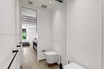 6011 N Bayshore Dr #8-D, Miami, FL 33137 - Photo 24