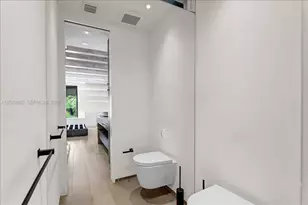 6011 N Bayshore Dr, Miami, FL 33137 - Photo 24