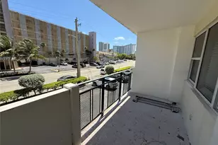 401 Golden Isles Dr, Hallandale Beach, FL 33009 - Photo 14