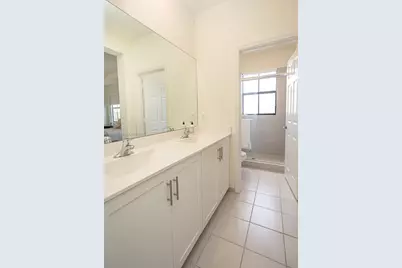 11064 W 33rd Way, Hialeah, FL 33018 - Photo 72