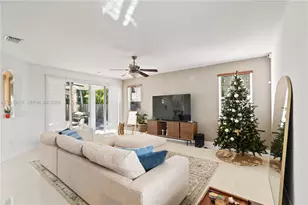 11558 NW 84th St, Doral, FL 33178 - Photo 12