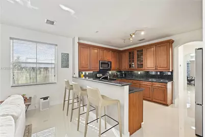 11558 NW 84th  St, Doral, FL 33178 - Photo 6