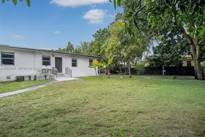 65 NW 118th St, Miami, FL 33168 - Photo 8