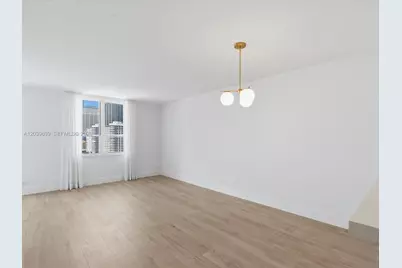 701 Brickell Key Blvd #1201, Miami, FL 33131 - Photo 4