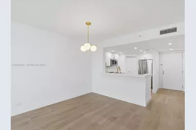 701 Brickell Key Blvd #1201, Miami, FL 33131 - Photo 6