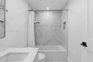 701 Brickell Key Blvd, Miami, FL 33131 - Photo 16