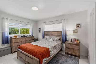 5790 SW 3rd St, Miami, FL 33144 - Photo 32