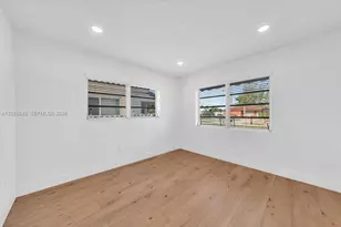 4719 E 8th Ct, Hialeah, FL 33013 - Photo 14