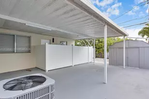4719 E 8th Ct, Hialeah, FL 33013 - Photo 32