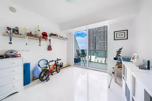 41 SE 5th St, Miami, FL 33131 - Photo 1