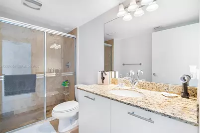 41 SE 5th St #1202, Miami, FL 33131 - Photo 6