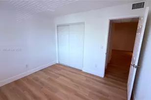 2735 W 66th St, Hialeah, FL 33016 - Photo 16