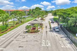 12750 SW 15th St, Pembroke Pines, FL 33027 - Photo 4