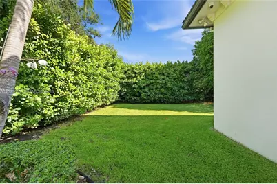 9401 SW 88th Ct, Miami, FL 33176 - Photo 42
