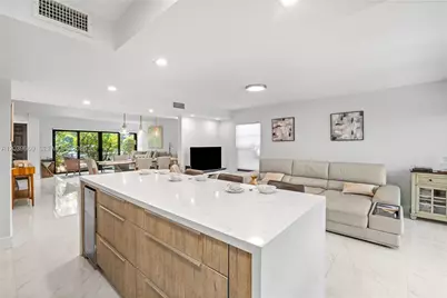 2771 NE 164th St #12, North Miami Beach, FL 33160 - Photo 14