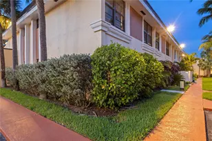 2771 NE 164th St, North Miami Beach, FL 33160 - Photo 42
