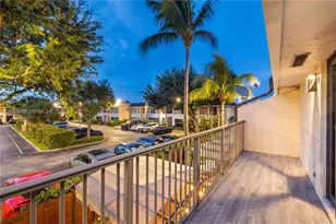 2771 NE 164th St, North Miami Beach, FL 33160 - Photo 28