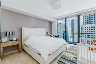 68 SE 6th St, Miami, FL 33131 - Photo 8