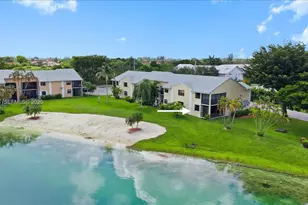 999 Hamilton Dr, Homestead, FL 33034 - Photo 1