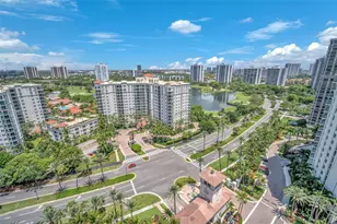 19955 NE 38th Ct, Aventura, FL 33180 - Photo 32