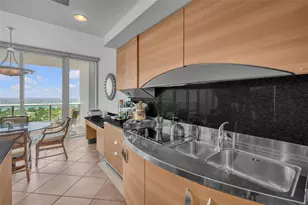 19955 NE 38th Ct, Aventura, FL 33180 - Photo 4