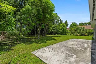 110 NE 152nd St, Miami, FL 33162 - Photo 46