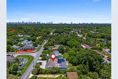 110 NE 152nd St, Miami, FL 33162 - Photo 52