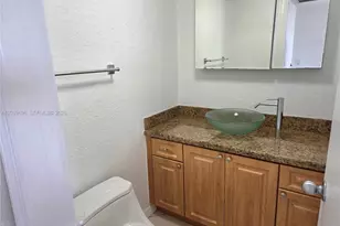 11930 N Bayshore Dr, North Miami, FL 33181 - Photo 16