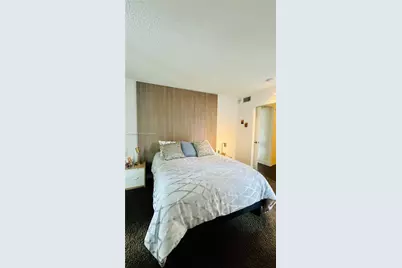 3701 N Country Club Dr #304, Aventura, FL 33180 - Photo 14
