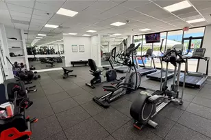 3701 N Country Club Dr, Aventura, FL 33180 - Photo 46